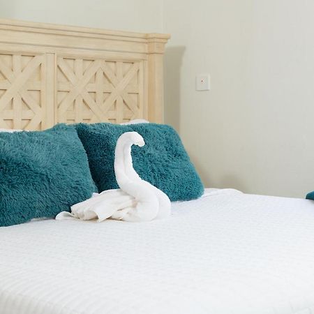 La Vue De Basseterre Apartments - Luxury In Bird Rock Εξωτερικό φωτογραφία