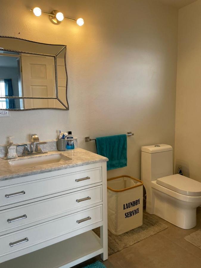 La Vue De Basseterre Apartments - Luxury In Bird Rock Εξωτερικό φωτογραφία