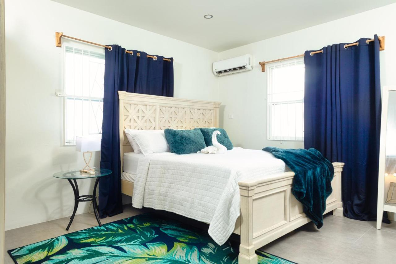 La Vue De Basseterre Apartments - Luxury In Bird Rock Εξωτερικό φωτογραφία